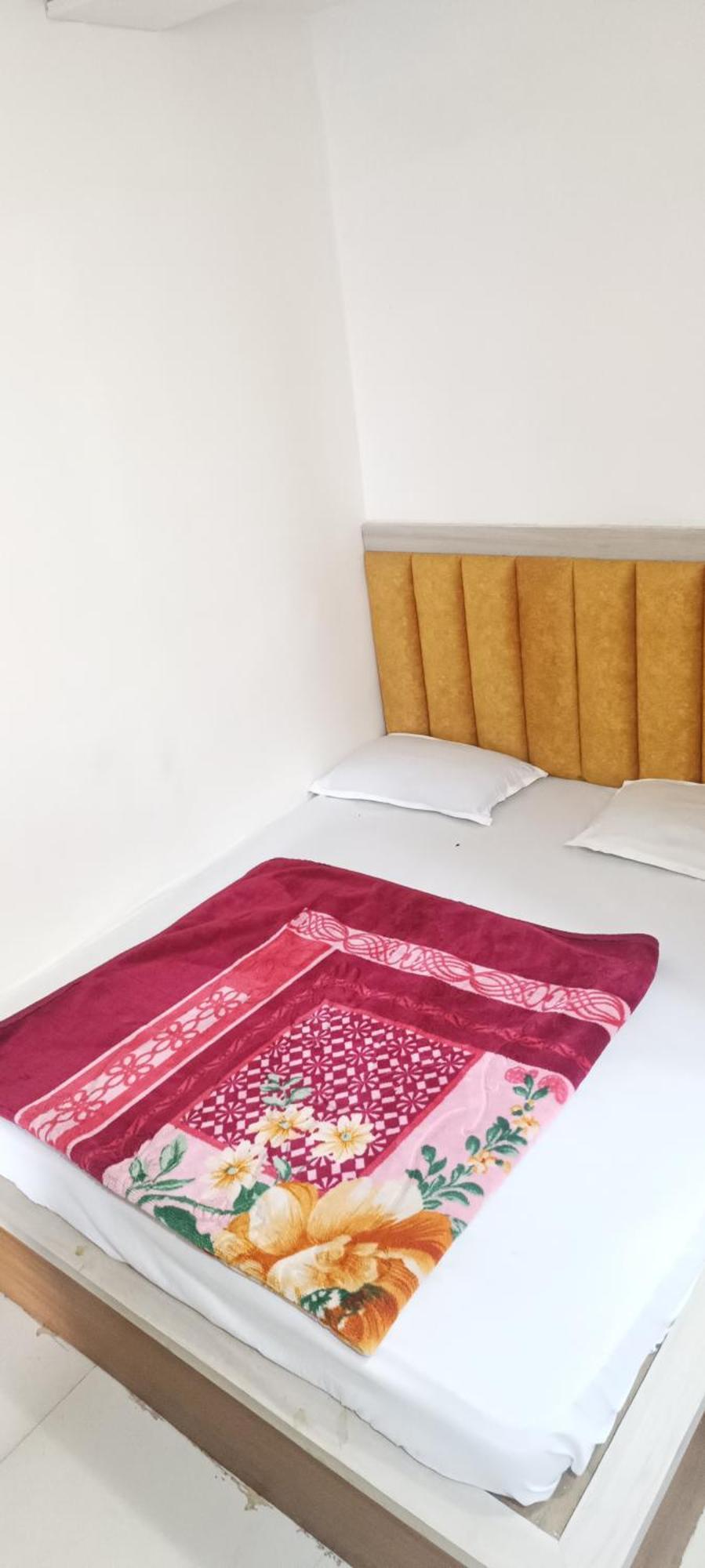 Royal Raj Palace Ujjain Eksteriør billede