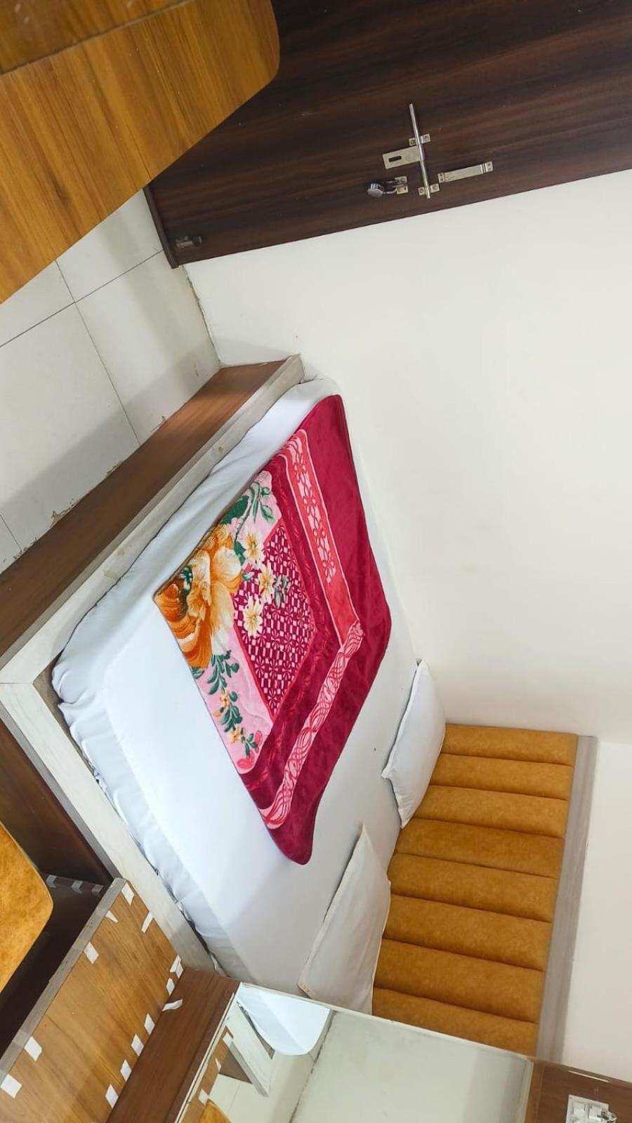 Royal Raj Palace Ujjain Eksteriør billede